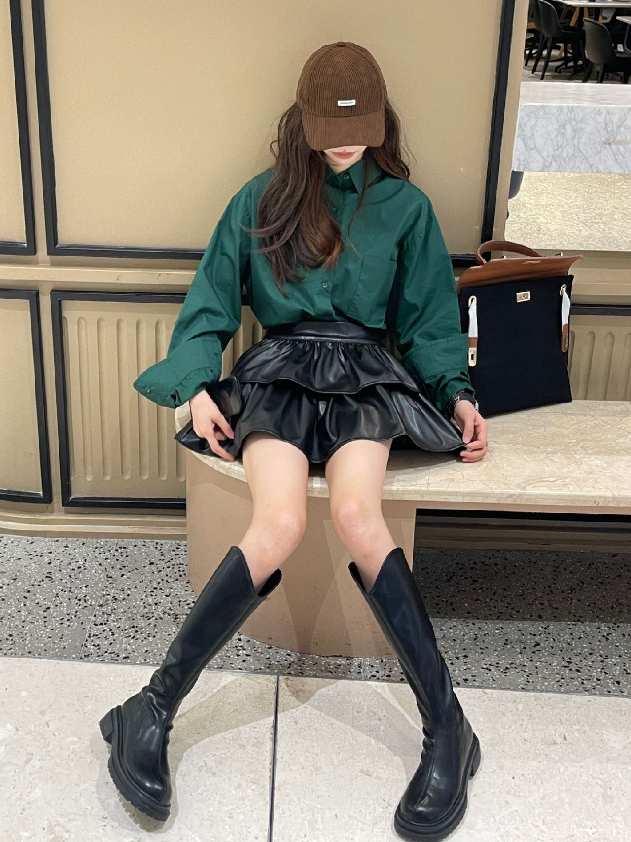 棉麻 衬衫领 暗松绿 植物园色 基础扣饰 棉麻 衬衫领 暗松绿 植物园色 基础扣饰 - VALI鞋履AI设计主图
