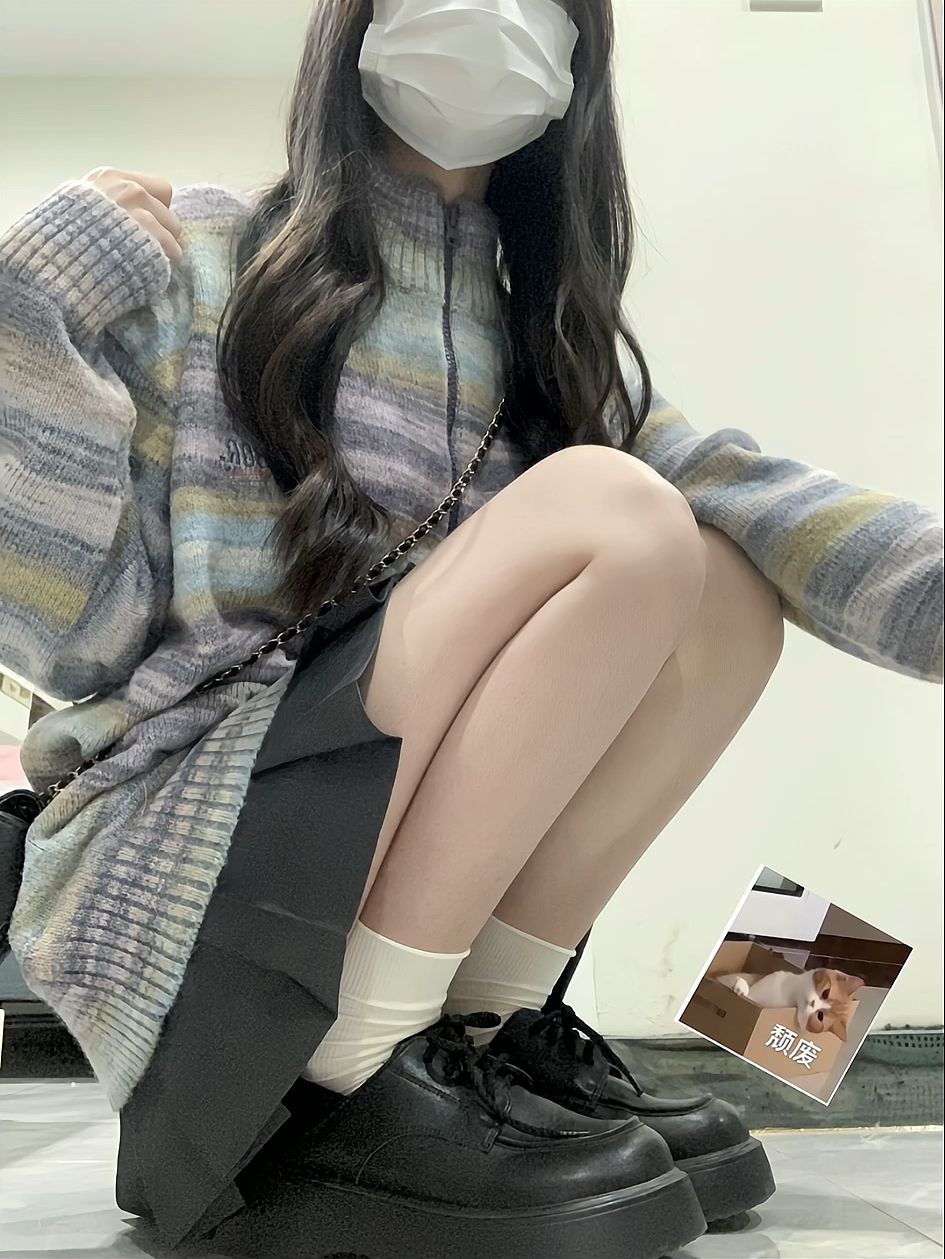 H型 立领 格纹/菱格 海盗黑 甜妹风 甜美  - VALI鞋履AI设计主图