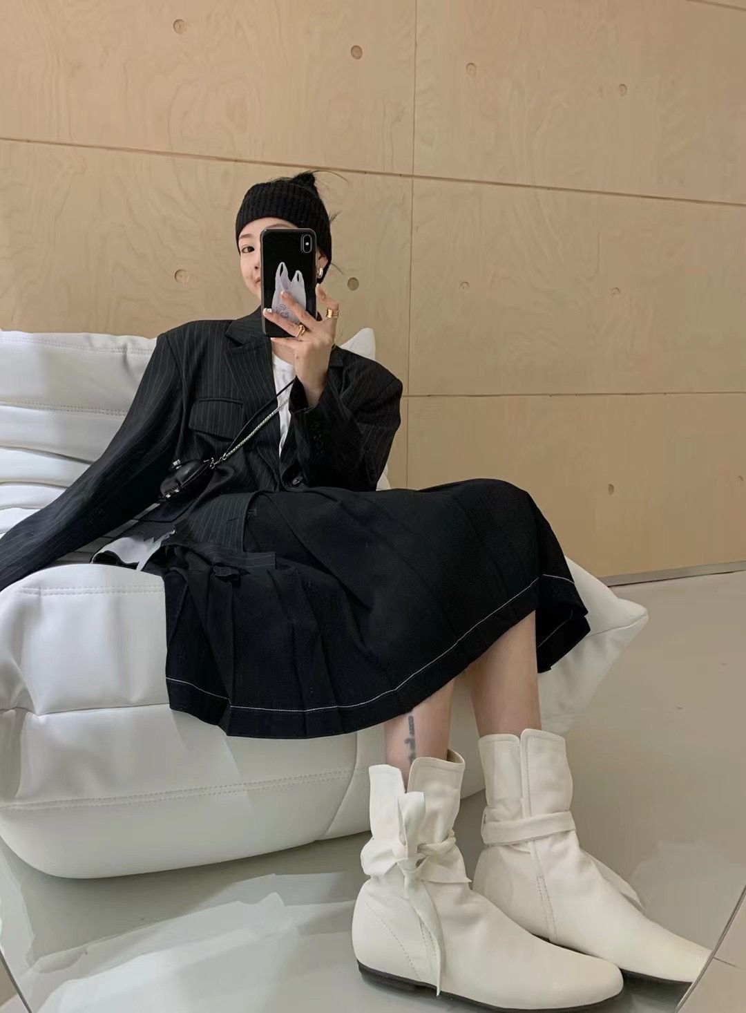 A型 褶裥 边缘装饰 酱黑色  - VALI鞋履AI设计主图