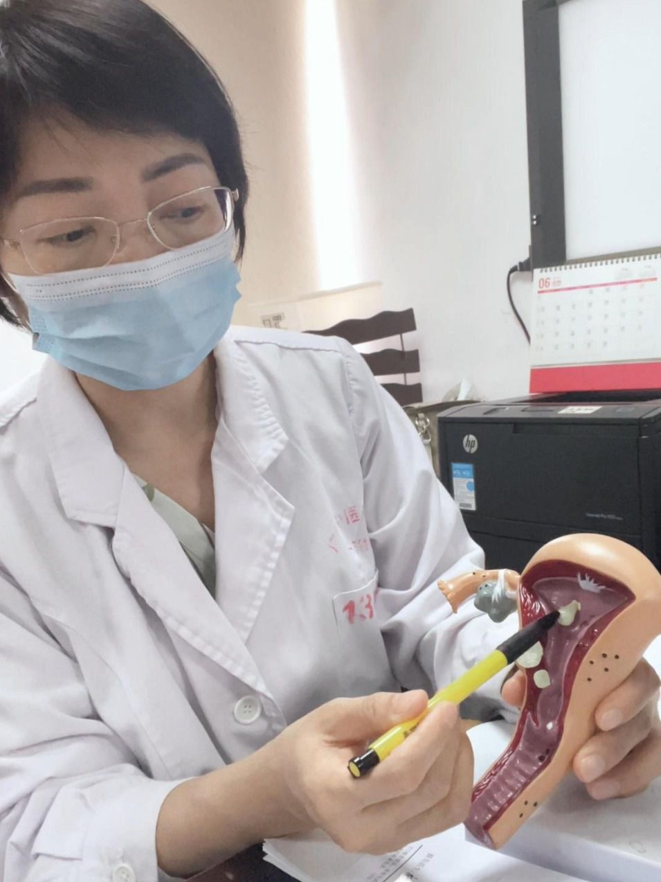 棉麻 翻驳领 文字图案 灰丁香色 基础扣饰 都市  - VALI鞋履AI设计主图