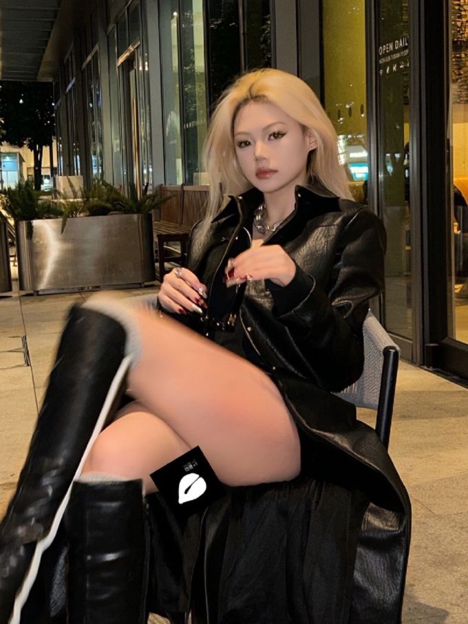 皮革面料 H型 衬衫领 踢踏舞鞋色 基础扣饰 性感 