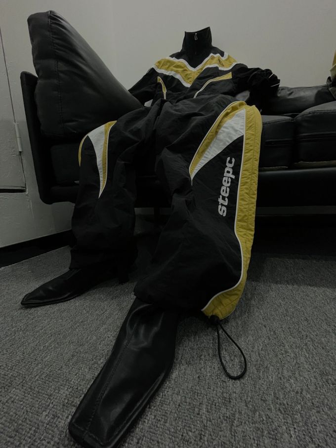 粗跟 中跟 尖头 中筒 皮革 