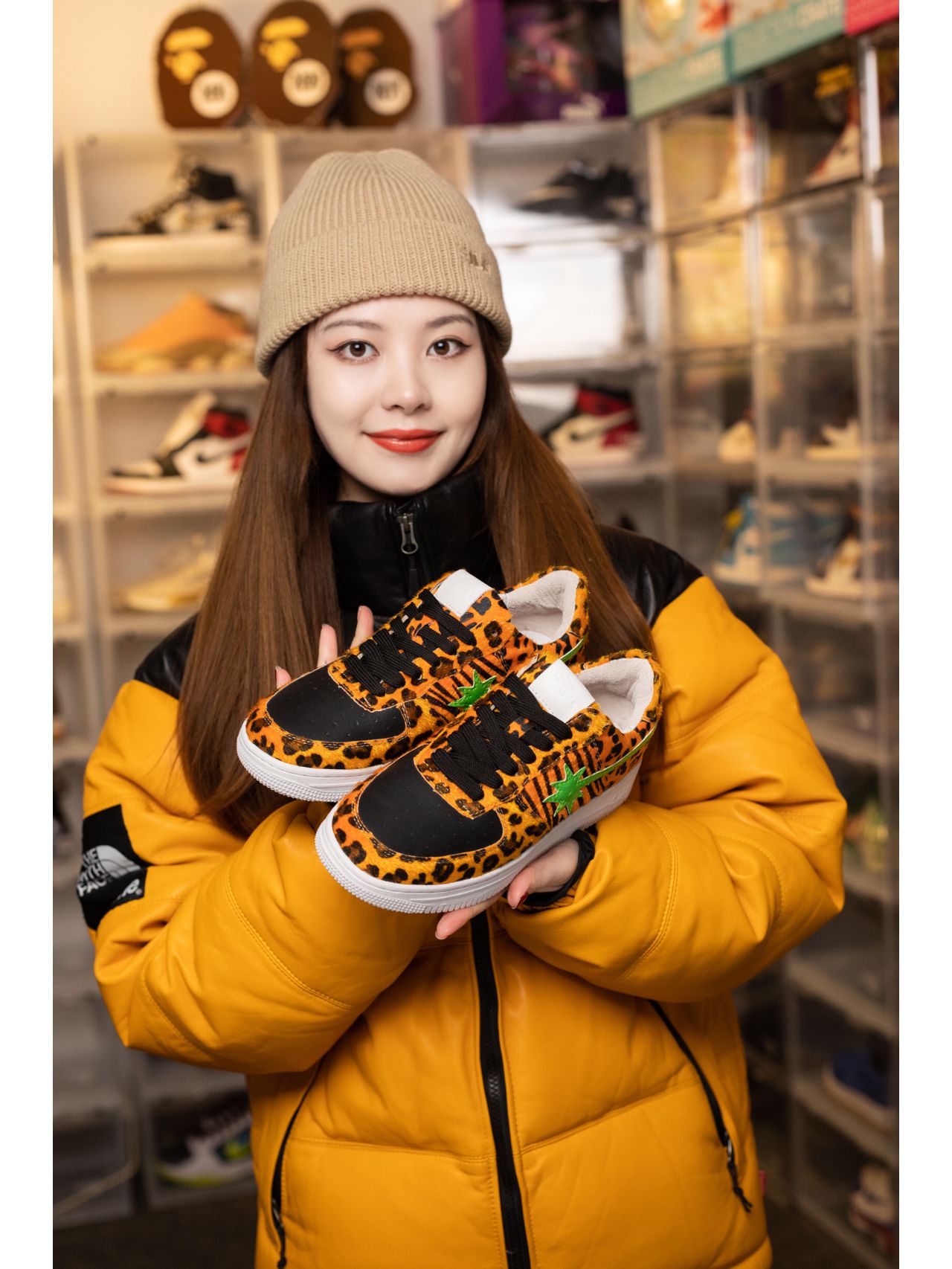 防护功能 H型 连帽领 撞色/渐变 绗缝 藏红花 基础拉链 甜美  - VALI鞋履AI设计主图