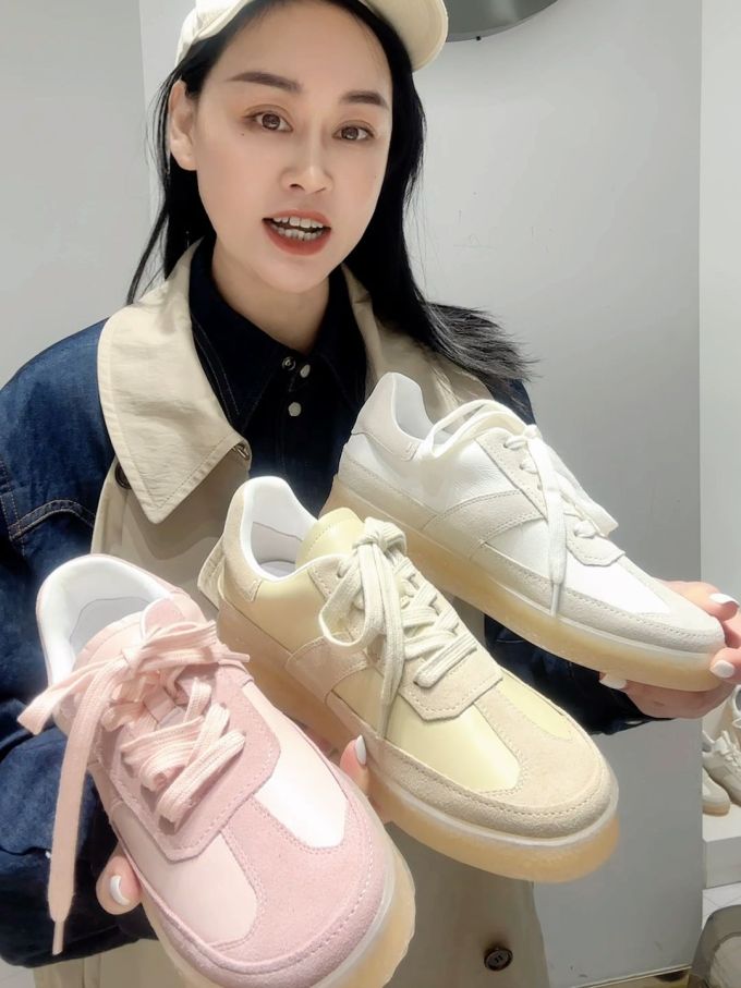 牛仔面料 翻领 毛边 夜蓝色 基础扣饰 