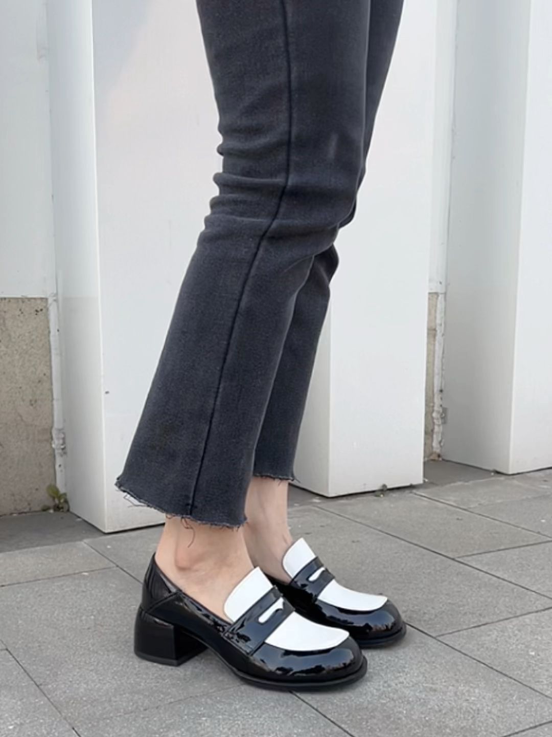 牛仔面料 蓝黑色  - VALI鞋履AI设计主图