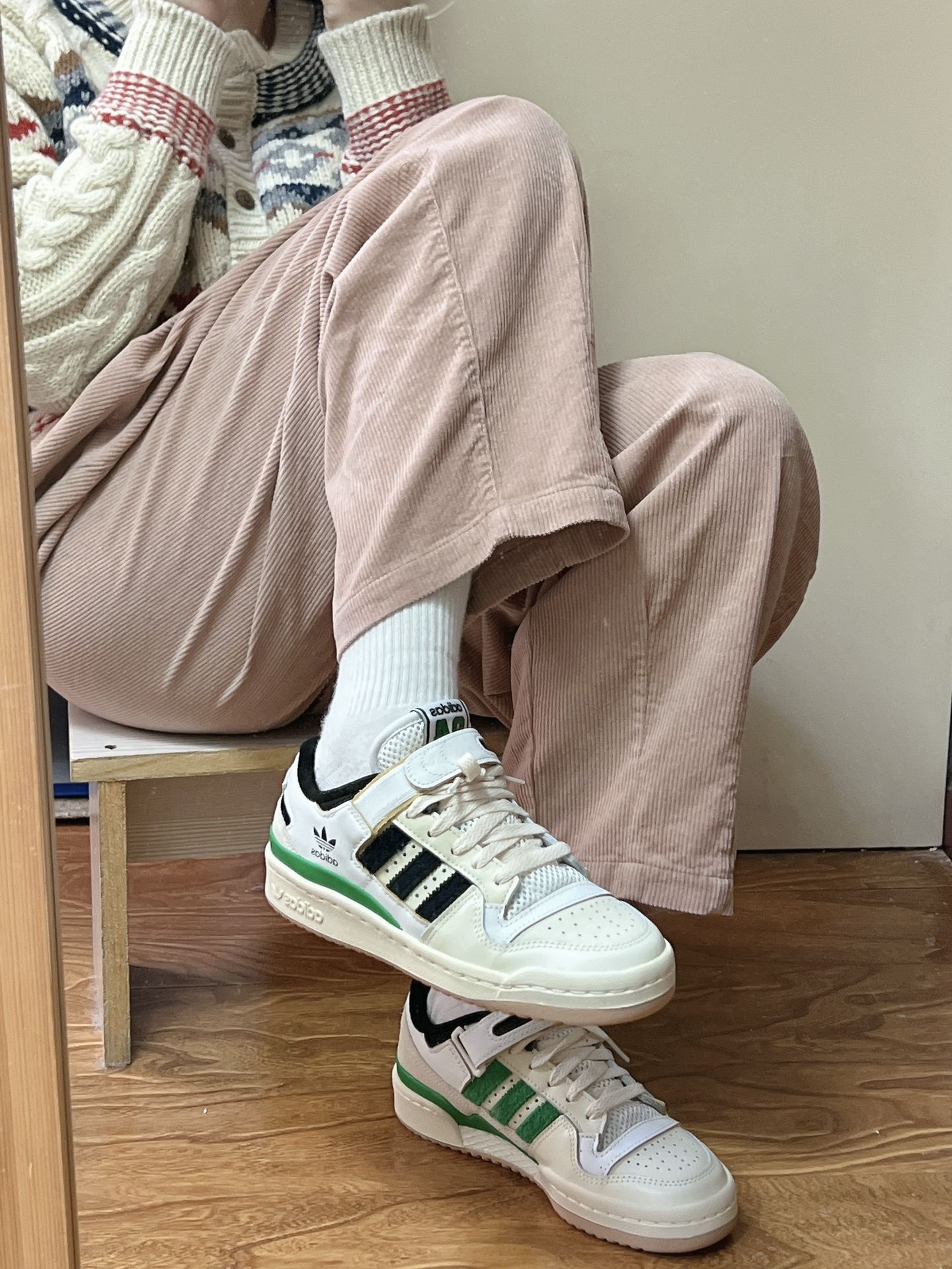 灯芯绒 玫瑰褐粉 城堡灰 灰泥色 基础扣饰  - VALI鞋履AI设计主图