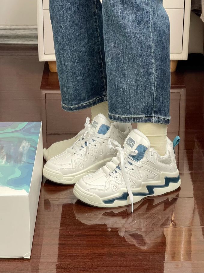 平底 圆头 中帮 系带 深口鞋 