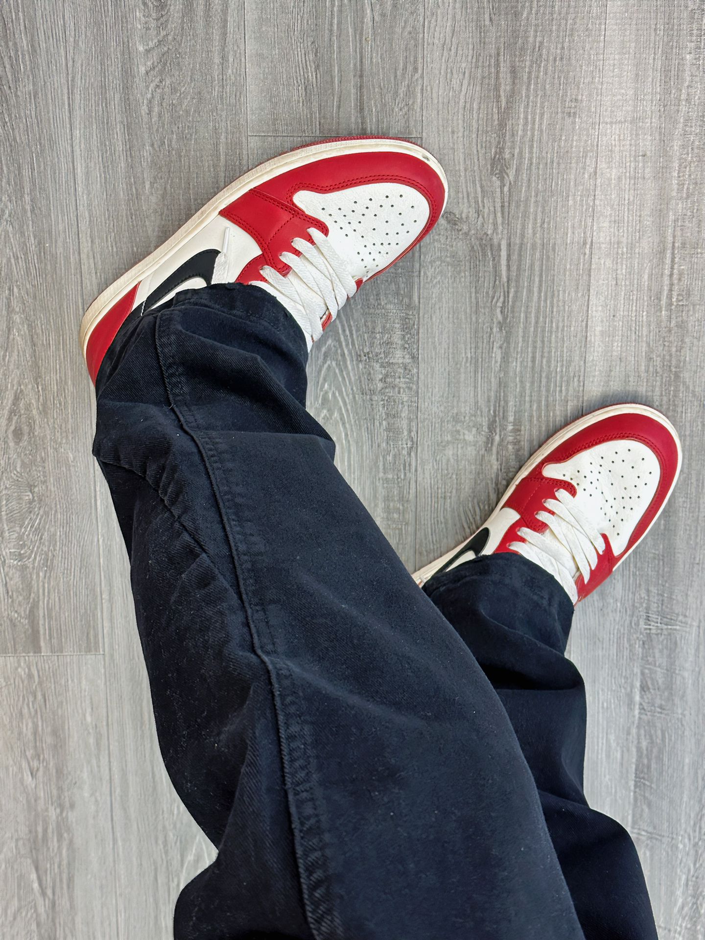 平底 圆头 系带 深口鞋 皮革  - VALI鞋履AI设计主图