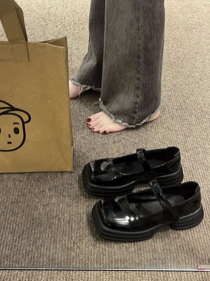 方头 低帮 中口鞋 皮革 