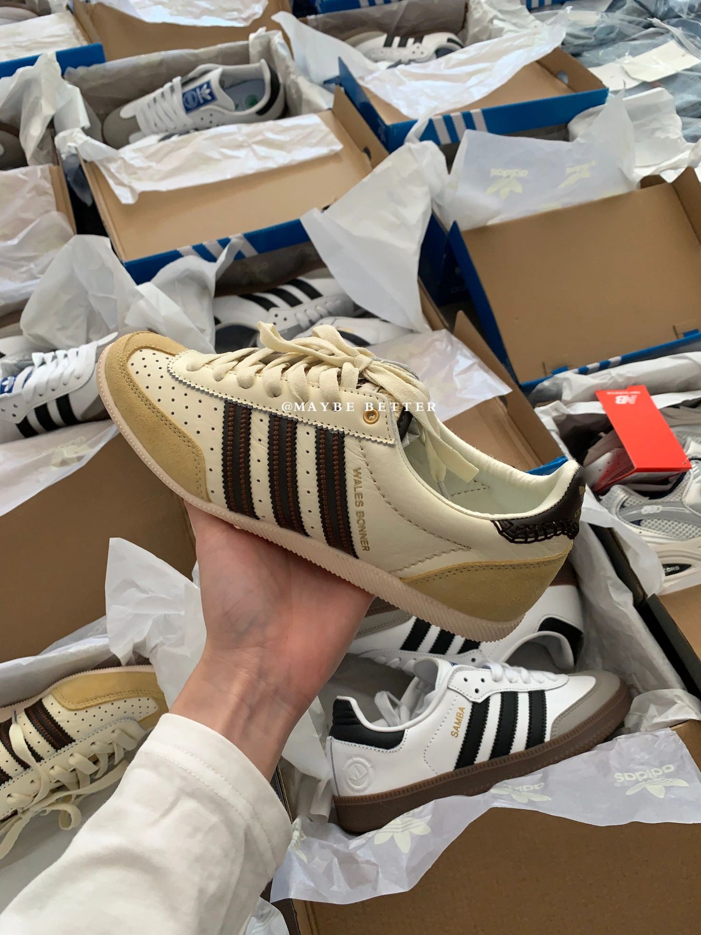 平底 圆头 低帮 系带 深口鞋 皮革  - VALI鞋履AI设计主图