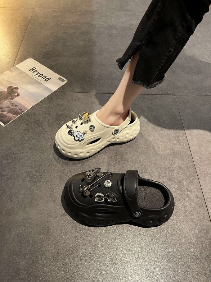 平底 圆头 袢扣 皮革 