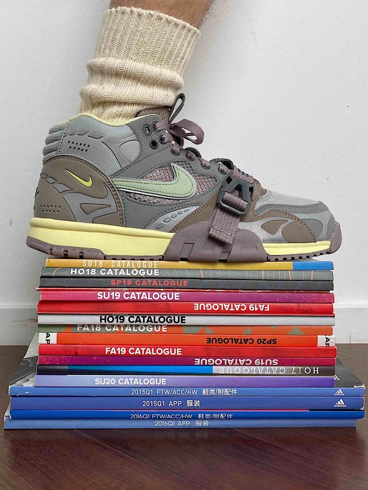 平底 圆头 中帮 系带 深口鞋  - VALI鞋履AI设计主图