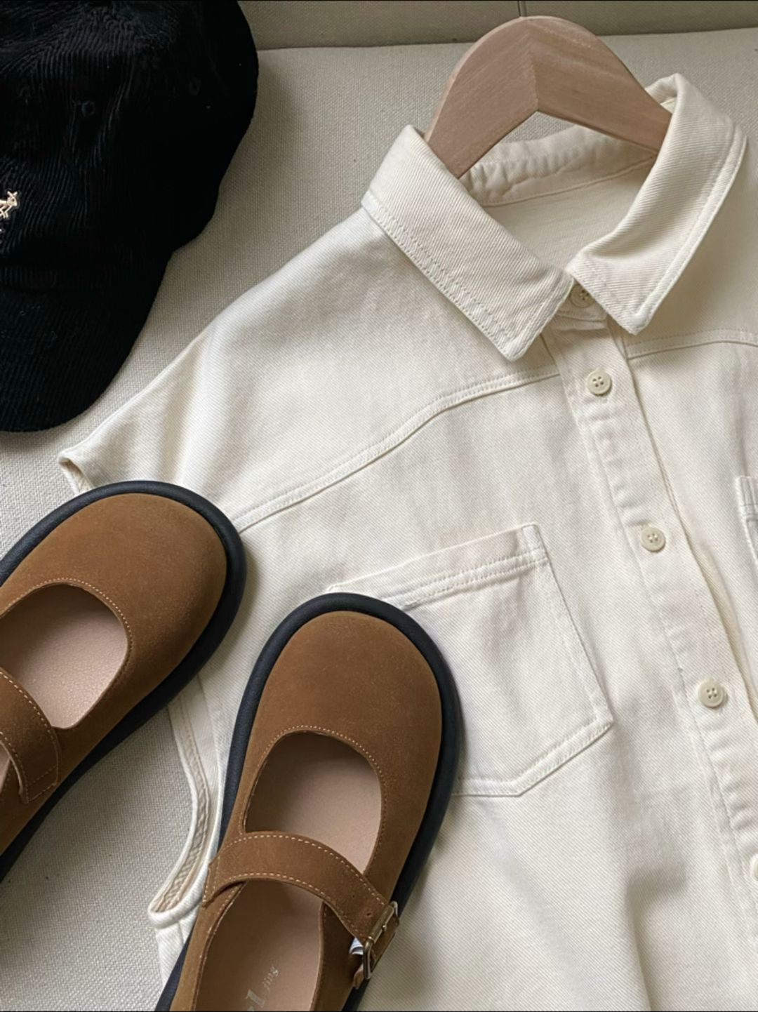棉麻 翻领 月光灰色 雪白色 喷流白 基础扣饰  - VALI鞋履AI设计主图