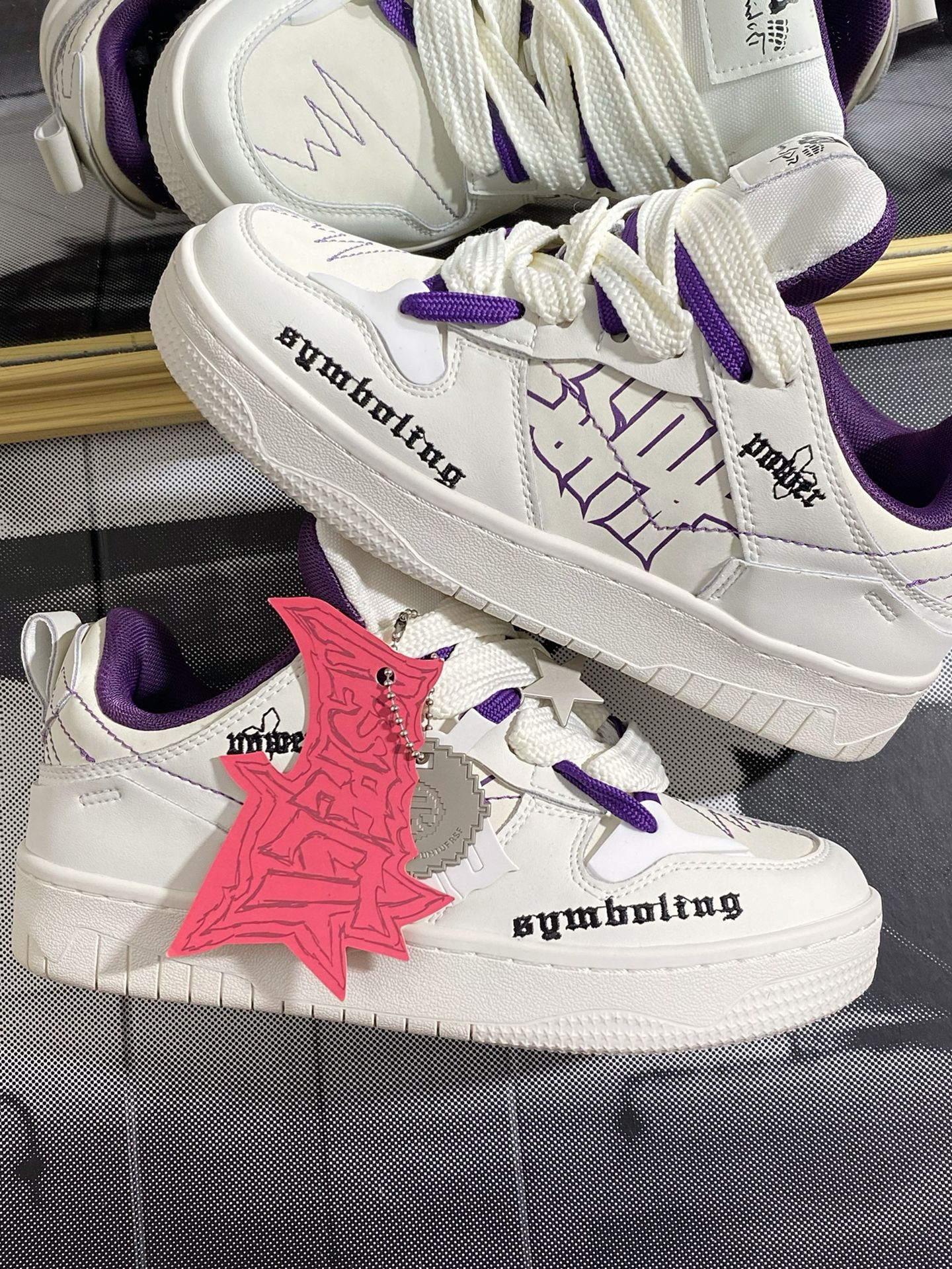 平底 圆头 低帮 系带 深口鞋 皮革  - VALI鞋履AI设计主图