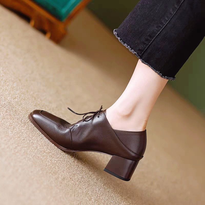 粗跟 中跟 低帮 系带 深口鞋 皮革  - VALI鞋履AI设计主图