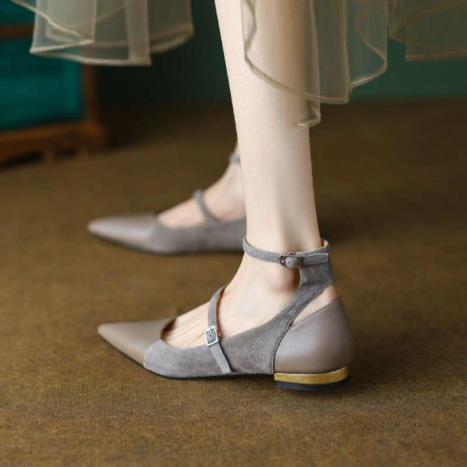 平底 尖头 低帮 袢扣 浅口鞋 皮革 