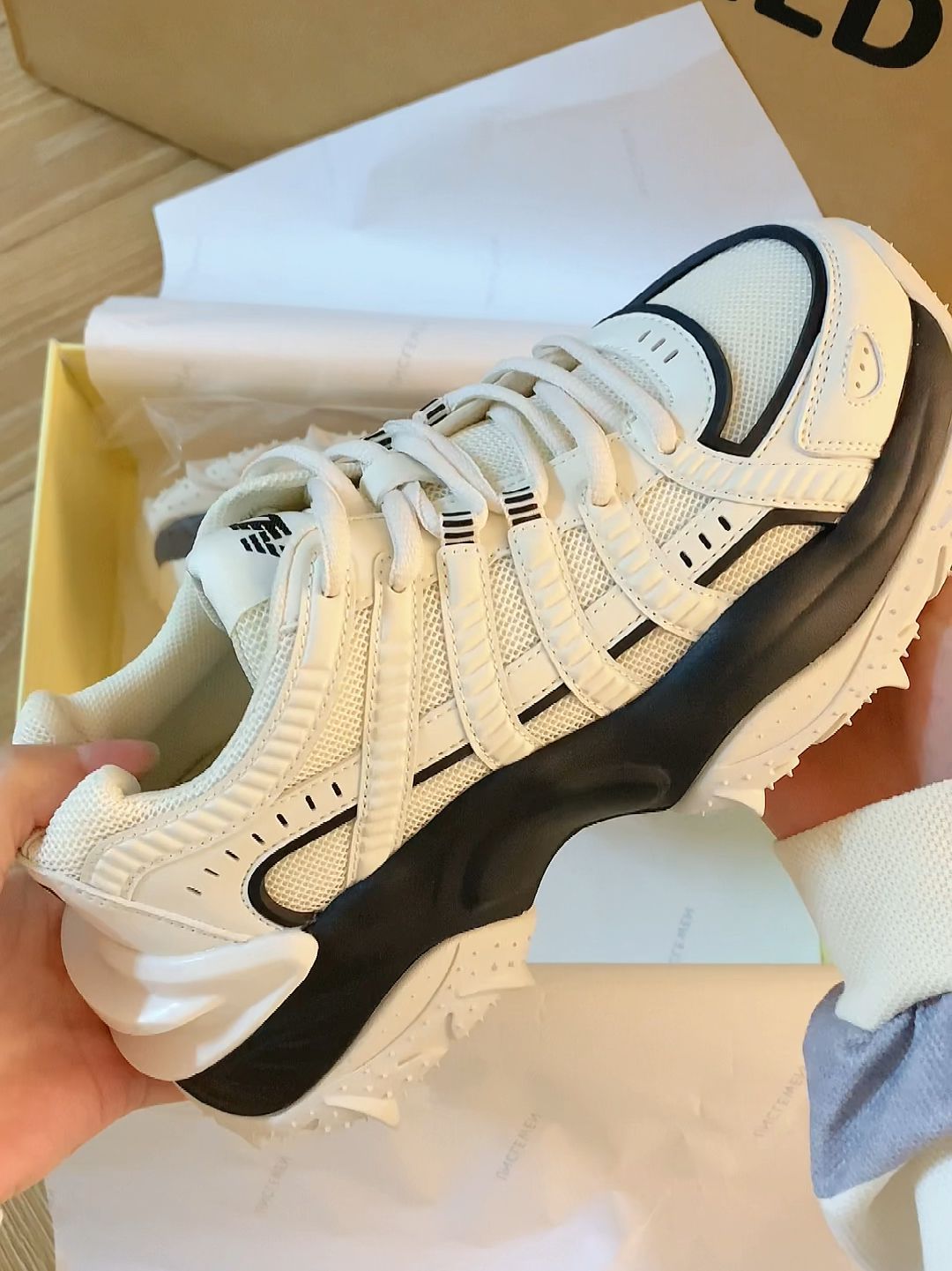 厚底 圆头 低帮 系带 深口鞋  - VALI鞋履AI设计主图