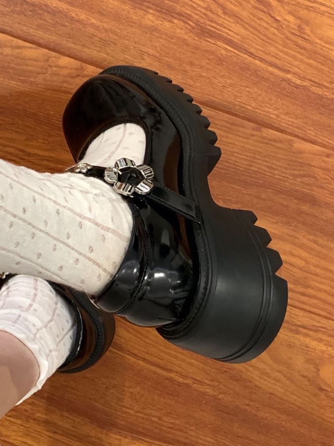 圆头 低帮 插扣 深口鞋 皮革 