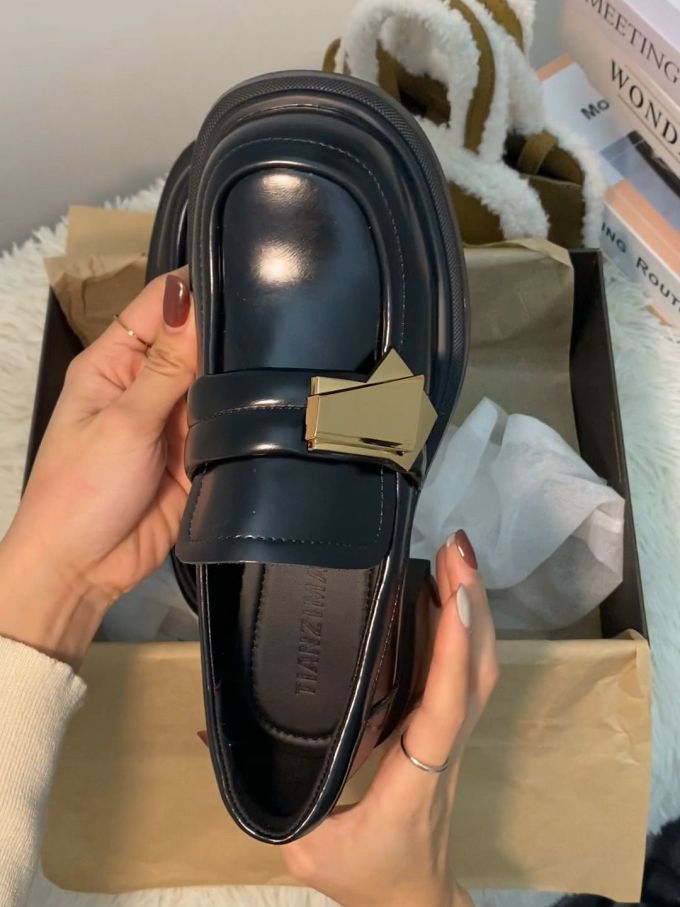 圆头 低帮 一脚蹬 深口鞋 皮革 