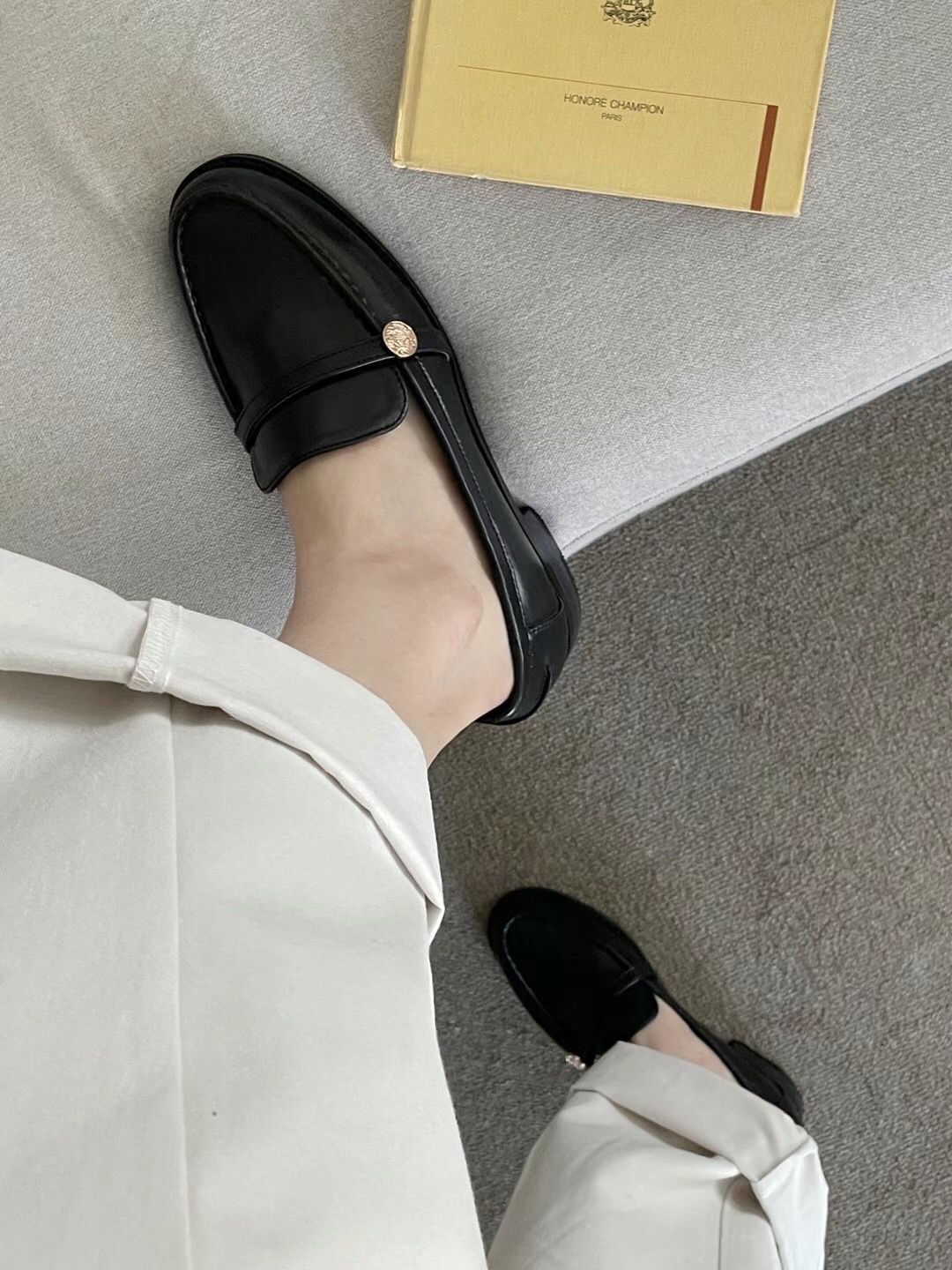 低跟 圆头 低帮 一脚蹬 深口鞋 皮革  - VALI鞋履AI设计主图