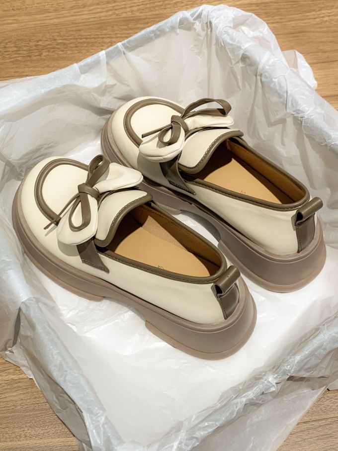 圆头 低帮 一脚蹬 中口鞋 皮革 