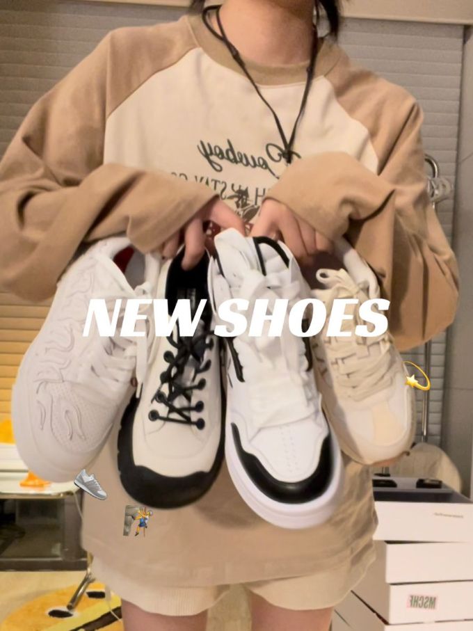 针织面料 H型 圆形领 文字图案 拼接 沙暴色 苹果花色 