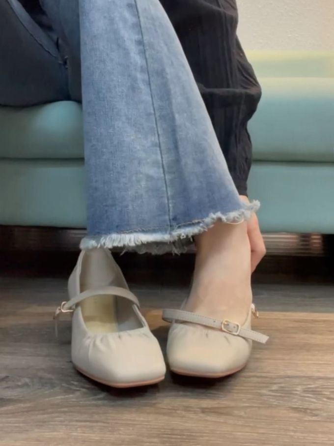 方头 低帮 袢扣 中口鞋 皮革 