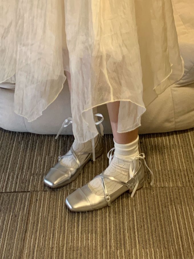 粗跟 低跟 方头 低帮 袢扣 中口鞋 皮革 