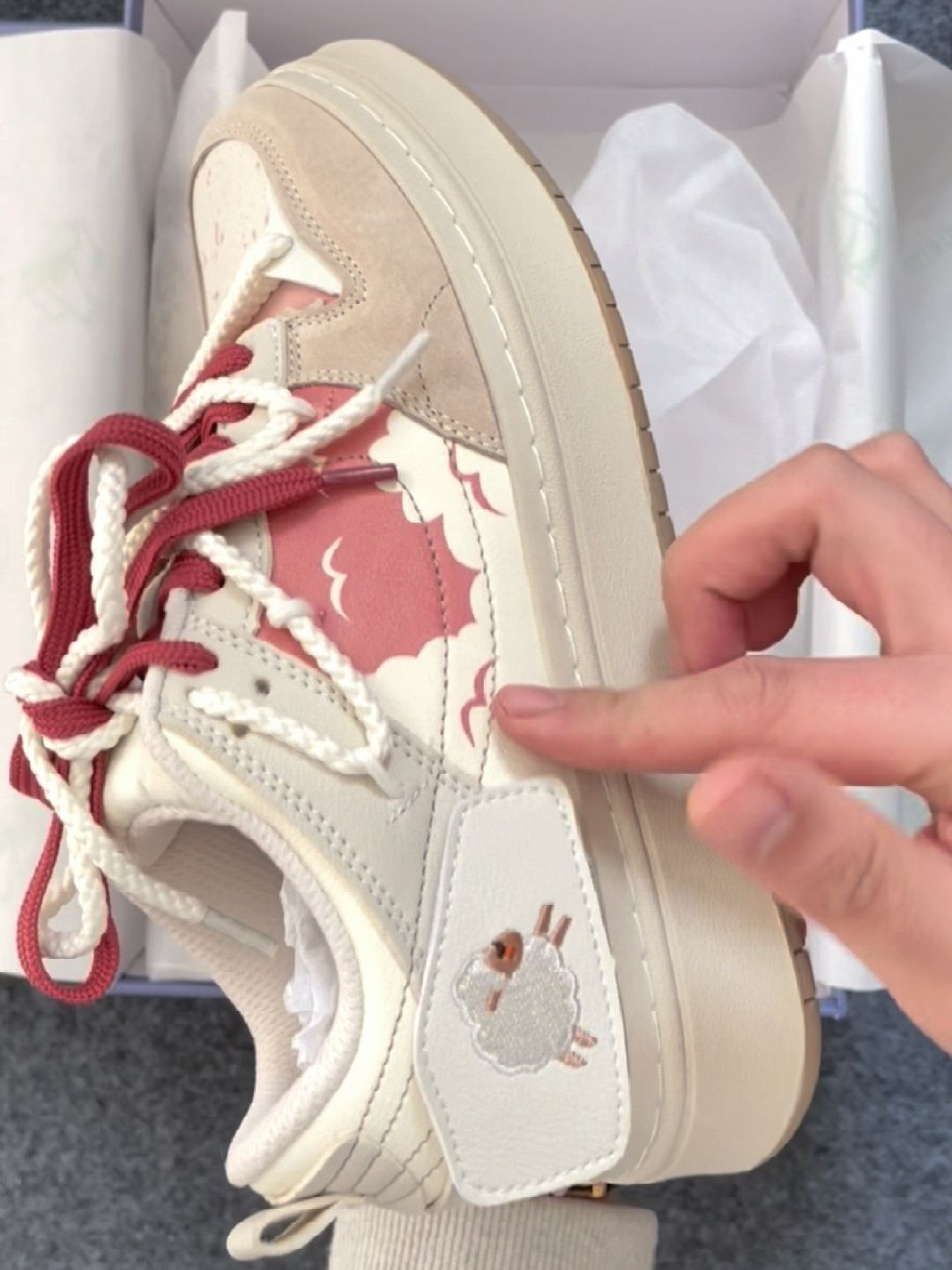 平底 圆头 低帮 系带 深口鞋  - VALI鞋履AI设计主图