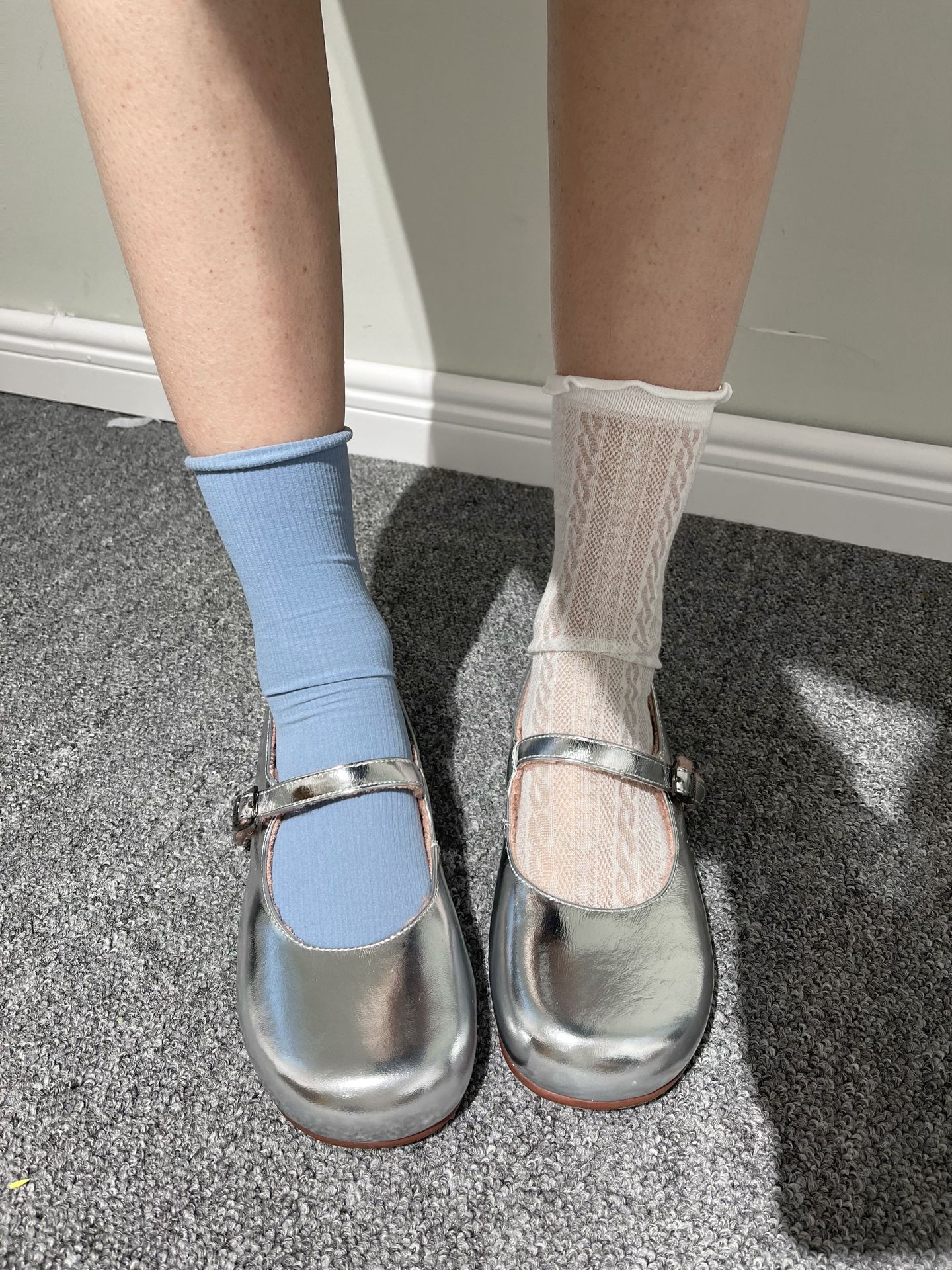 圆头 低帮 袢扣 中口鞋 皮革  - VALI鞋履AI设计主图