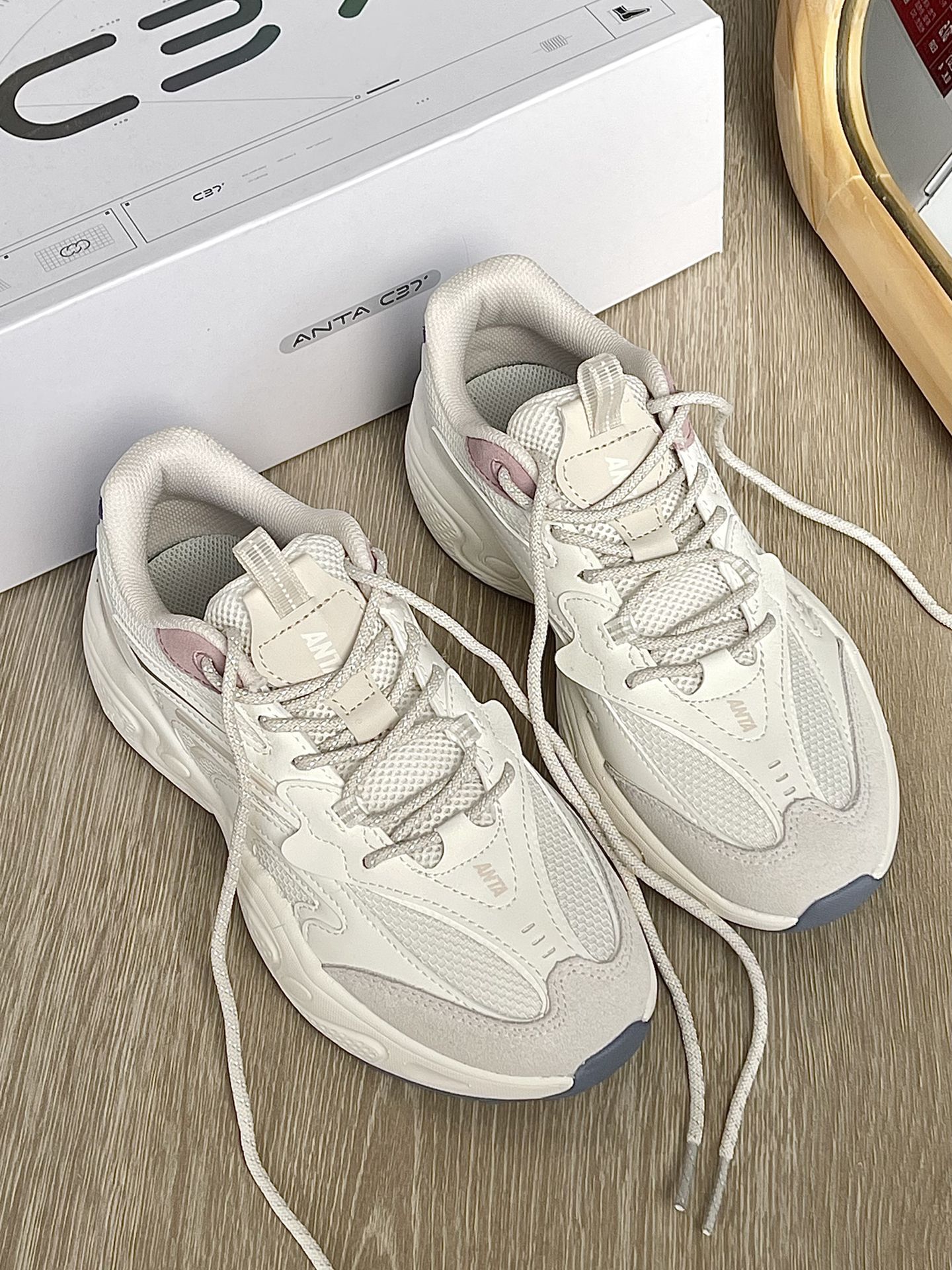 圆头 低帮 系带 深口鞋  - VALI鞋履AI设计主图