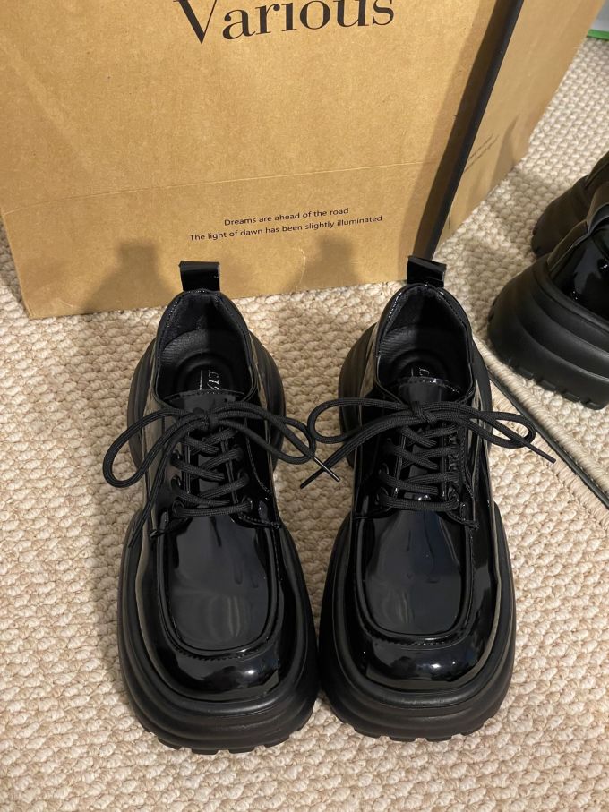 圆头 系带 深口鞋 皮革 