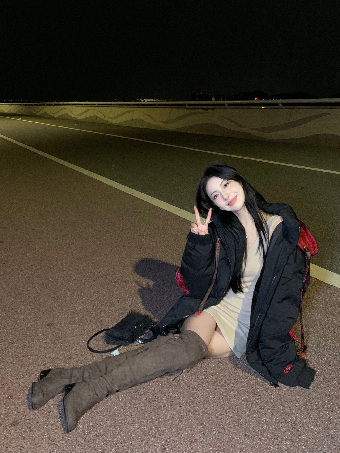 防护功能 连帽领 绗缝 蓝黑色 基础拉链 潮牌 户外  - VALI鞋履AI设计主图