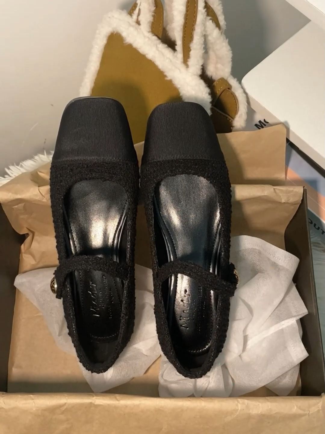 尖头 一脚蹬 浅口鞋 网面  - VALI鞋履AI设计主图