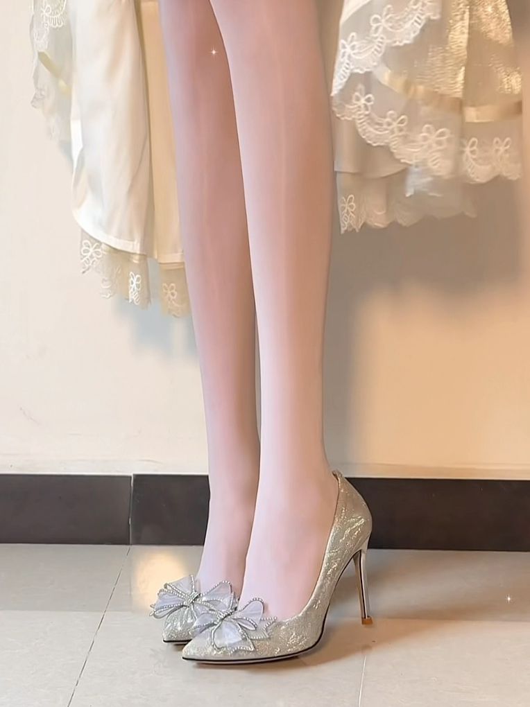 异形跟 高跟 尖头 低帮 一脚蹬 浅口鞋 蕾丝  - VALI鞋履AI设计主图
