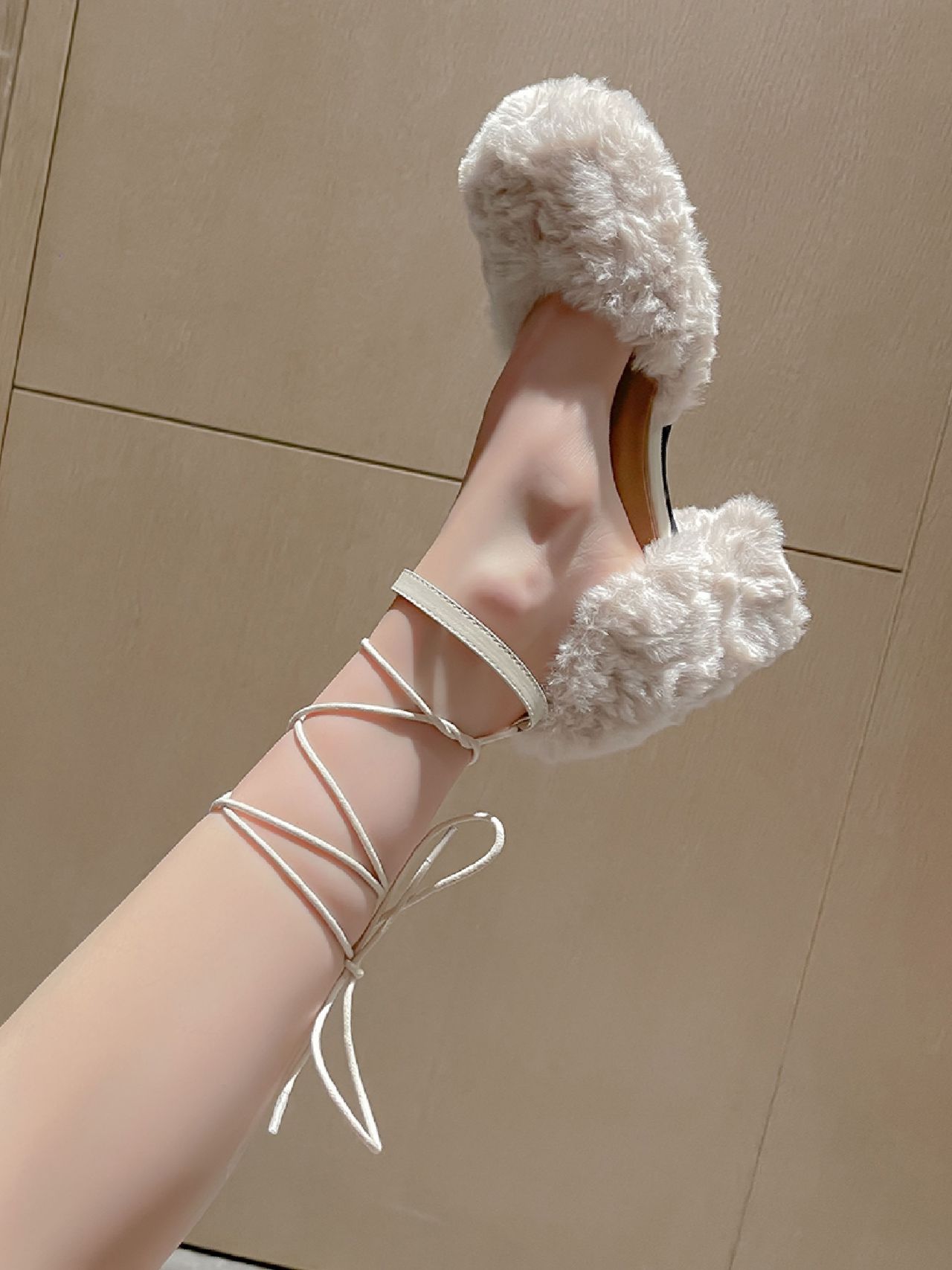  - VALI鞋履AI设计主图