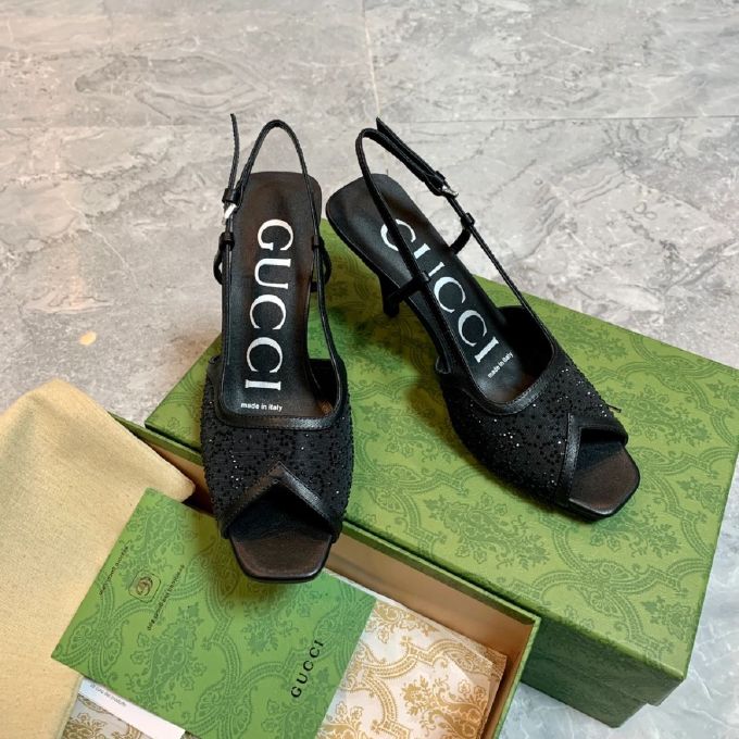 高跟 圆头 鱼嘴 袢扣 皮革 