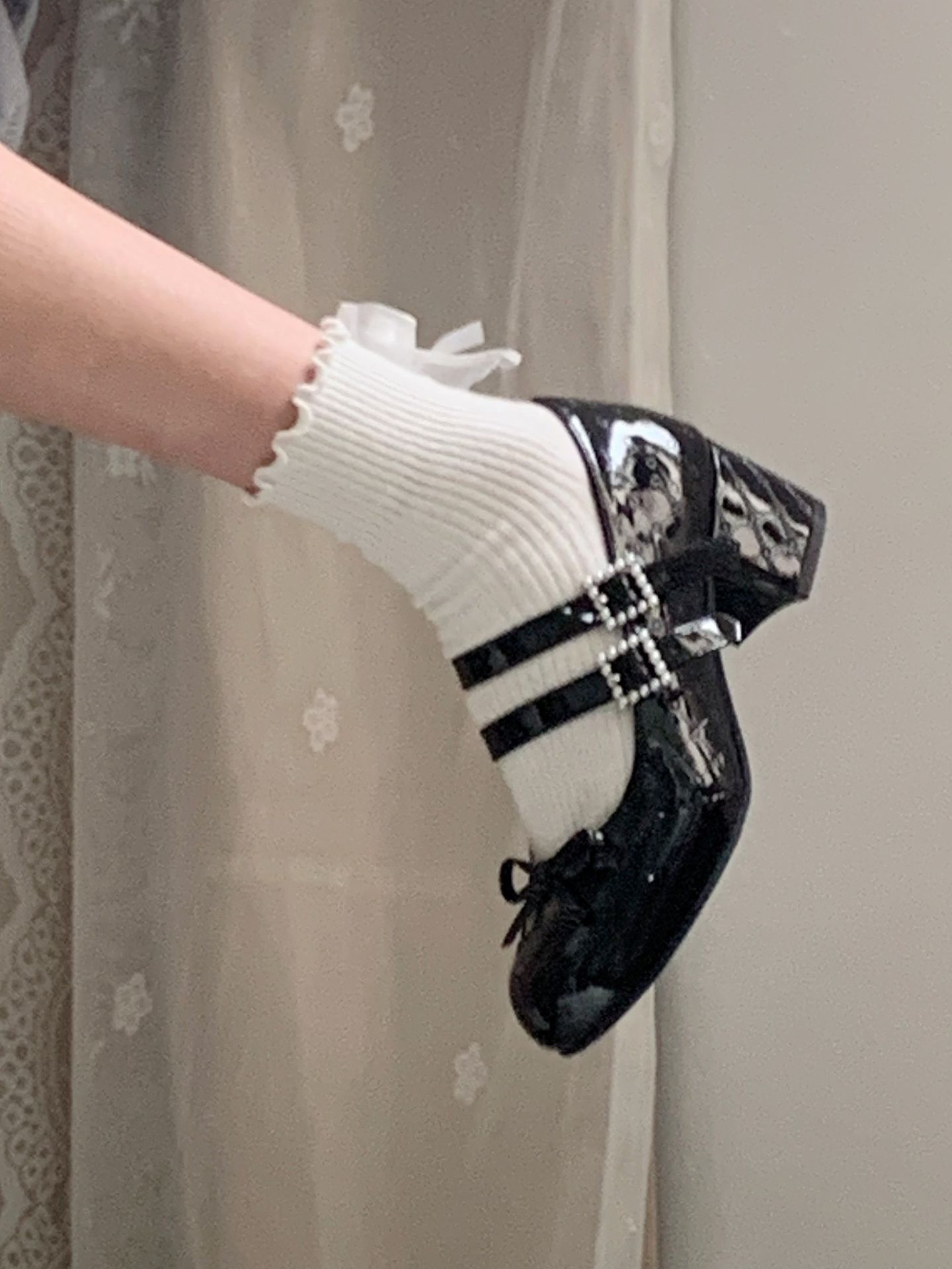 粗跟 中跟 圆头 低帮 袢扣 中口鞋 皮革  - VALI鞋履AI设计主图