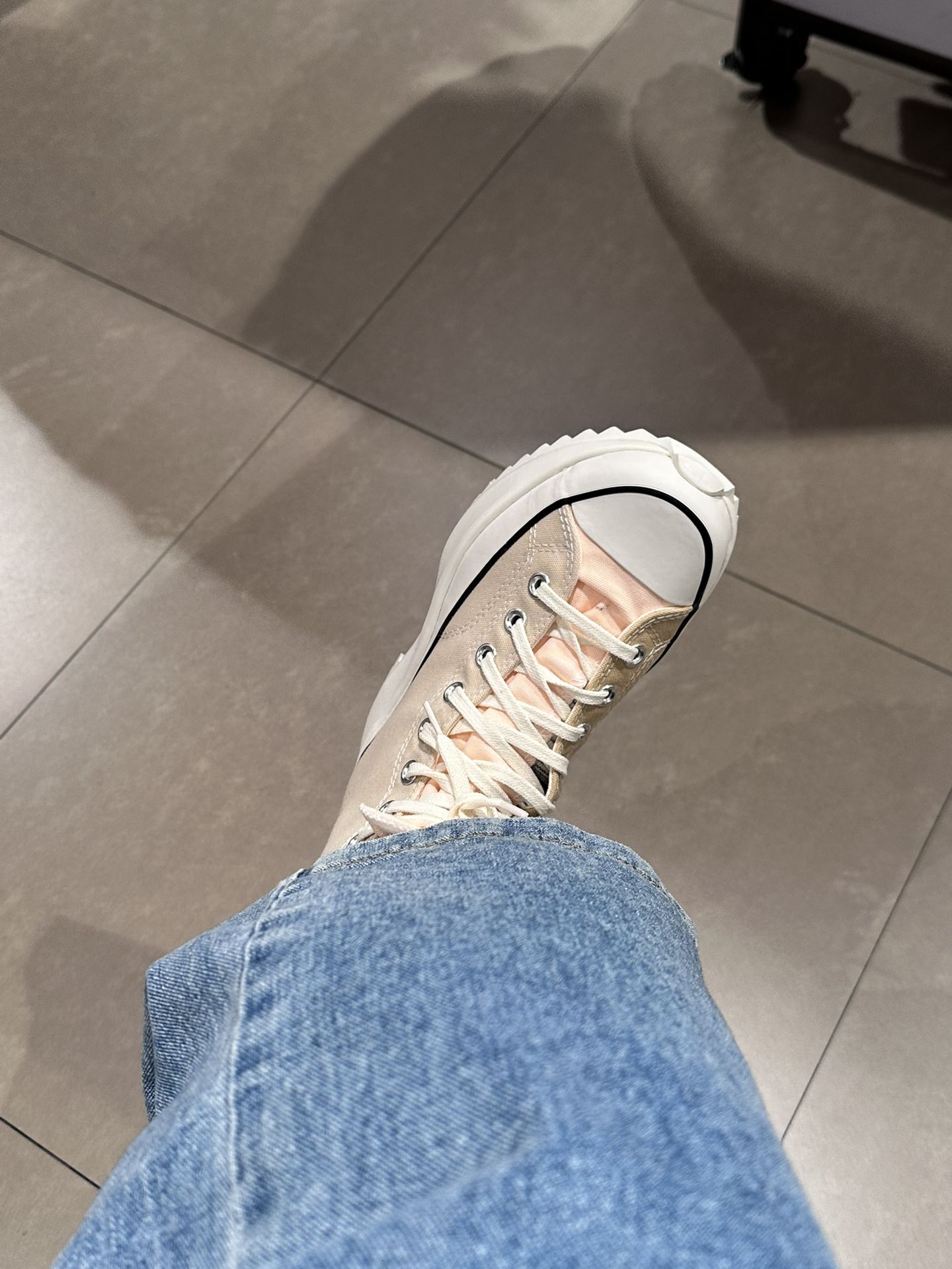 圆头 系带 深口鞋  - VALI鞋履AI设计主图