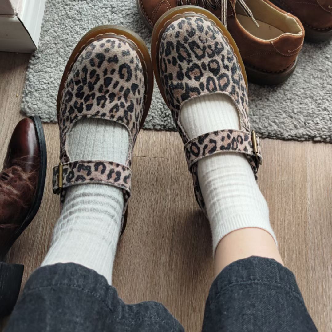 粗跟 低跟 圆头 低帮 袢扣 中口鞋 皮革  - VALI鞋履AI设计主图