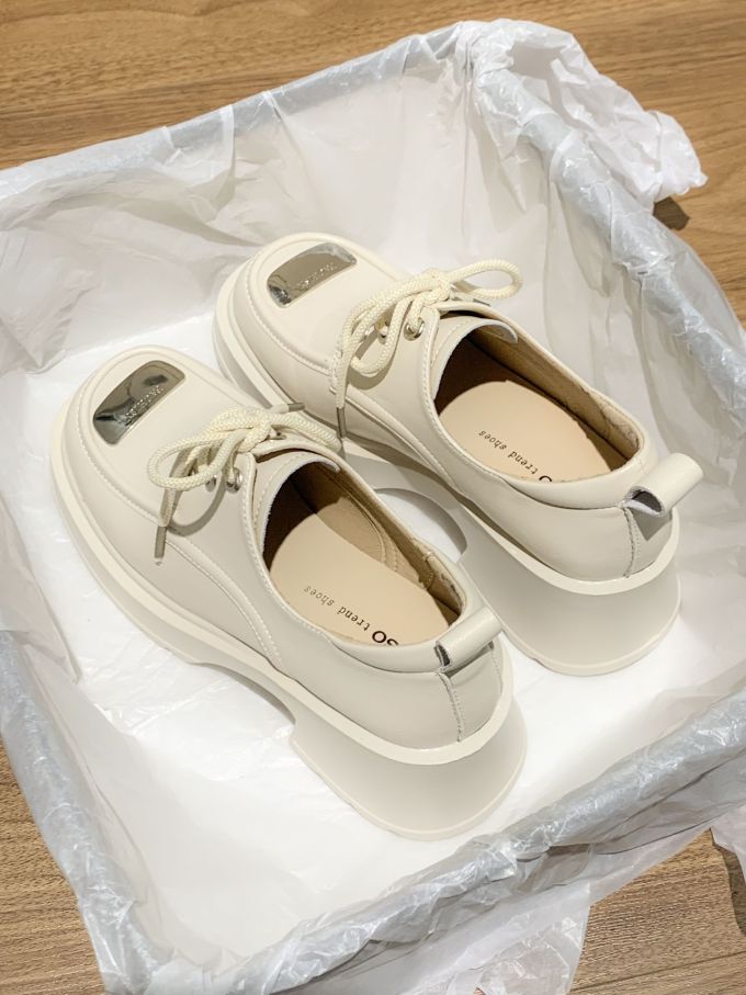 圆头 低帮 系带 深口鞋 皮革 