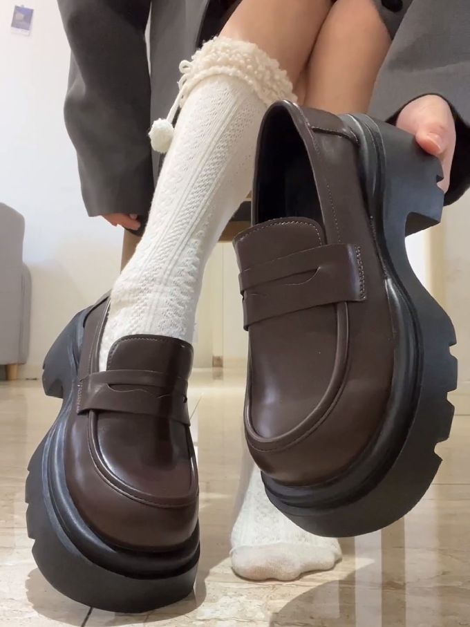 圆头 低帮 一脚蹬 深口鞋 皮革 