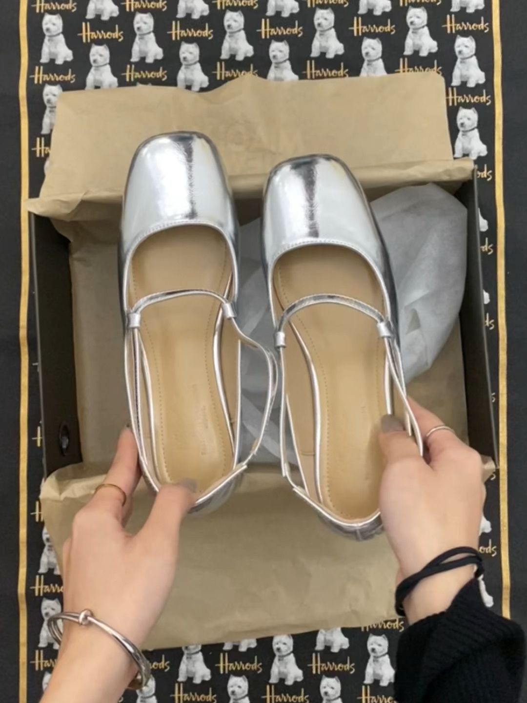 方头 低帮 袢扣 中口鞋 皮革  - VALI鞋履AI设计主图