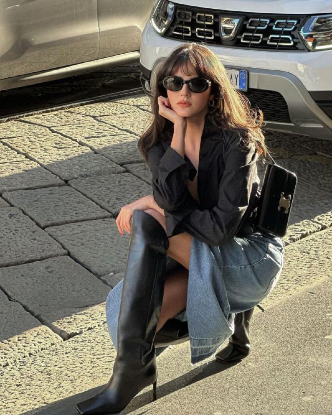 牛仔面料 H型 翻驳领 洗水 踢踏舞鞋色 基础扣饰 都市 性感 