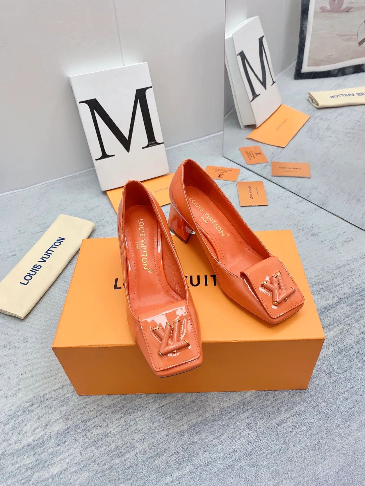 方头 低帮 一脚蹬 浅口鞋 皮革  - VALI鞋履AI设计主图