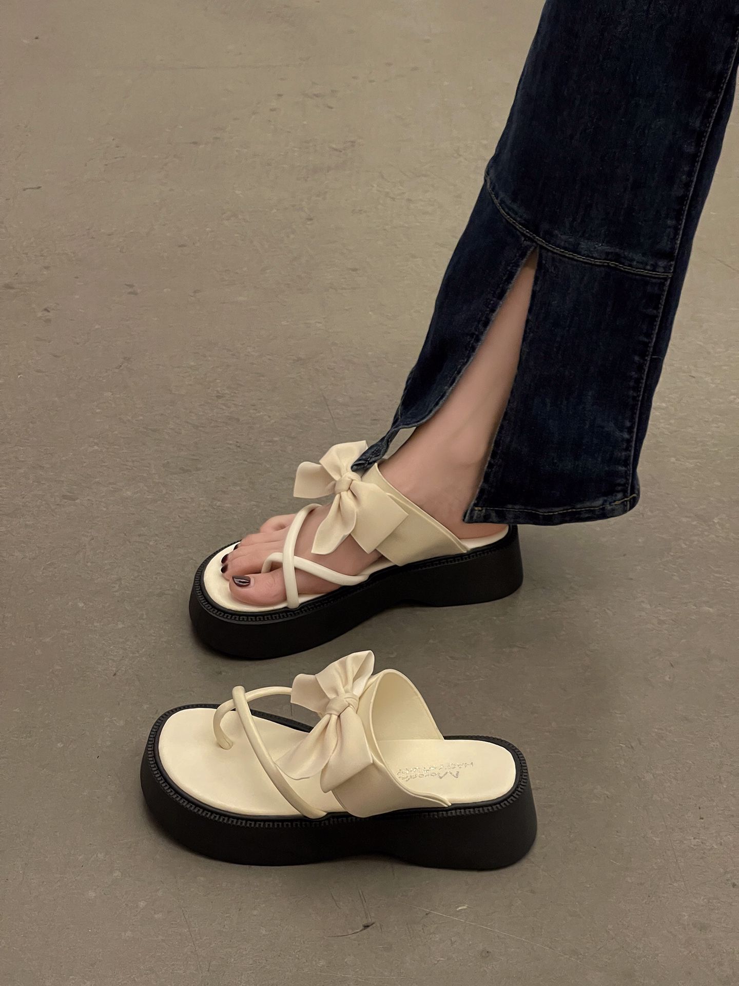  - VALI鞋履AI设计主图