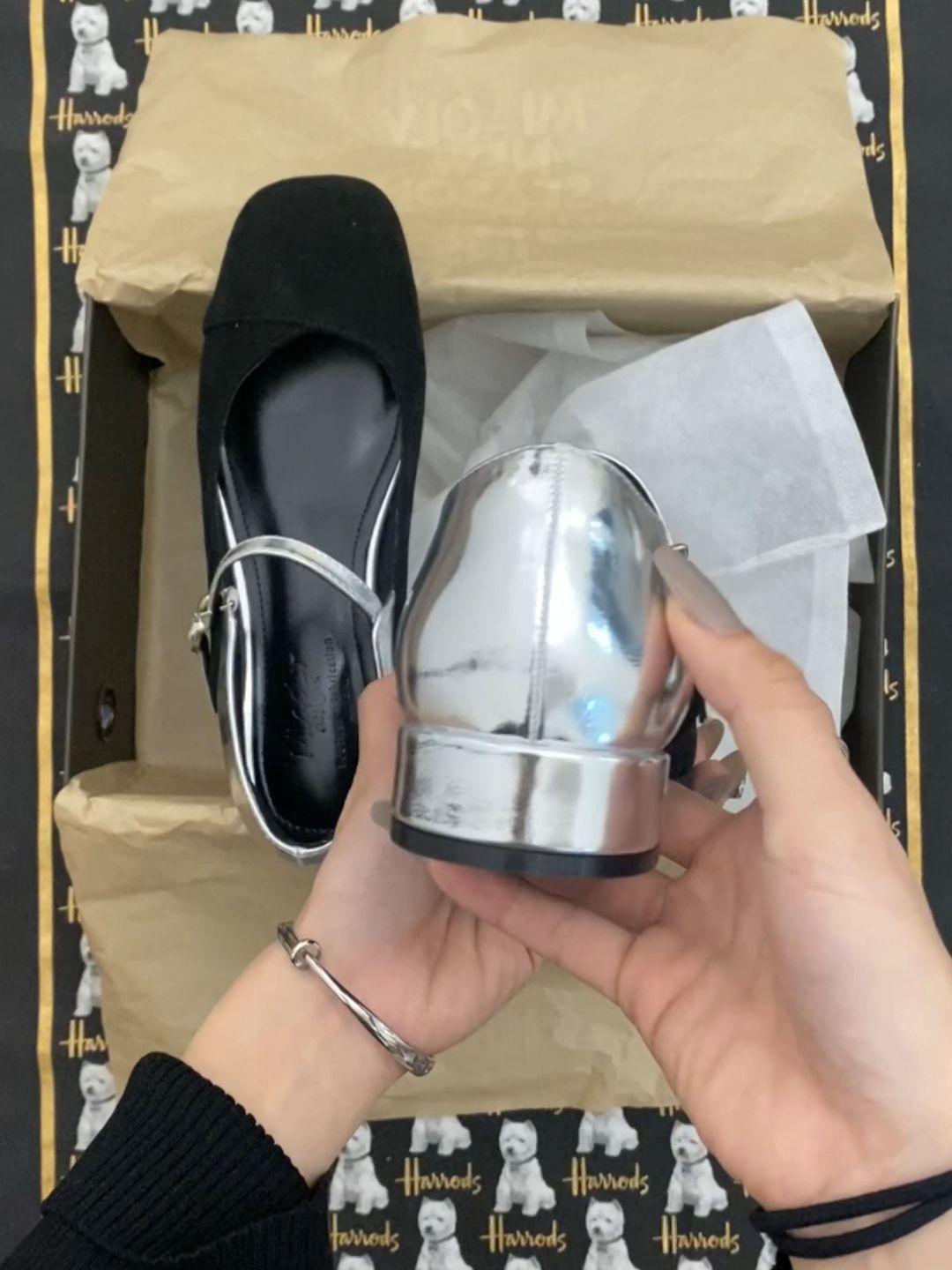 方头 袢扣 浅口鞋 皮革  - VALI鞋履AI设计主图