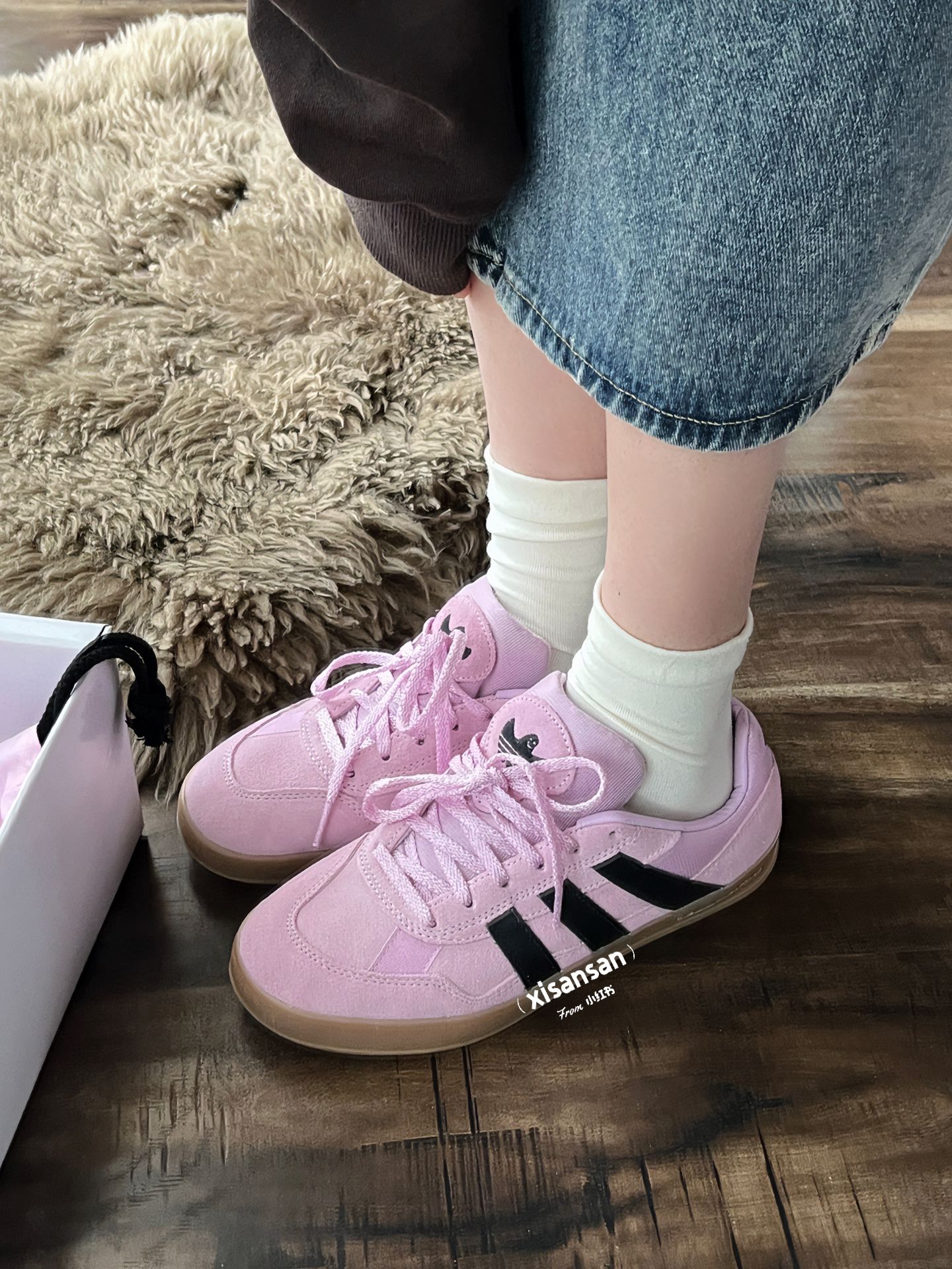 平底 圆头 低帮 系带 深口鞋 皮革  - VALI鞋履AI设计主图