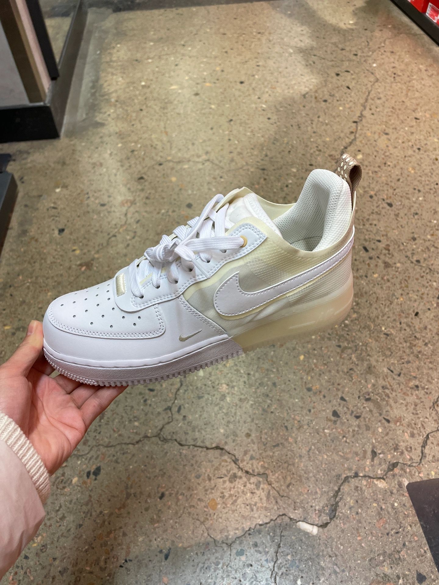 平底 圆头 低帮 系带 深口鞋 皮革  - VALI鞋履AI设计主图