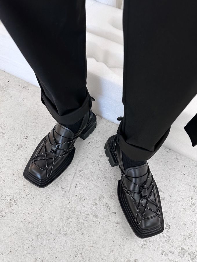 粗跟 低跟 方头 低筒 皮革 